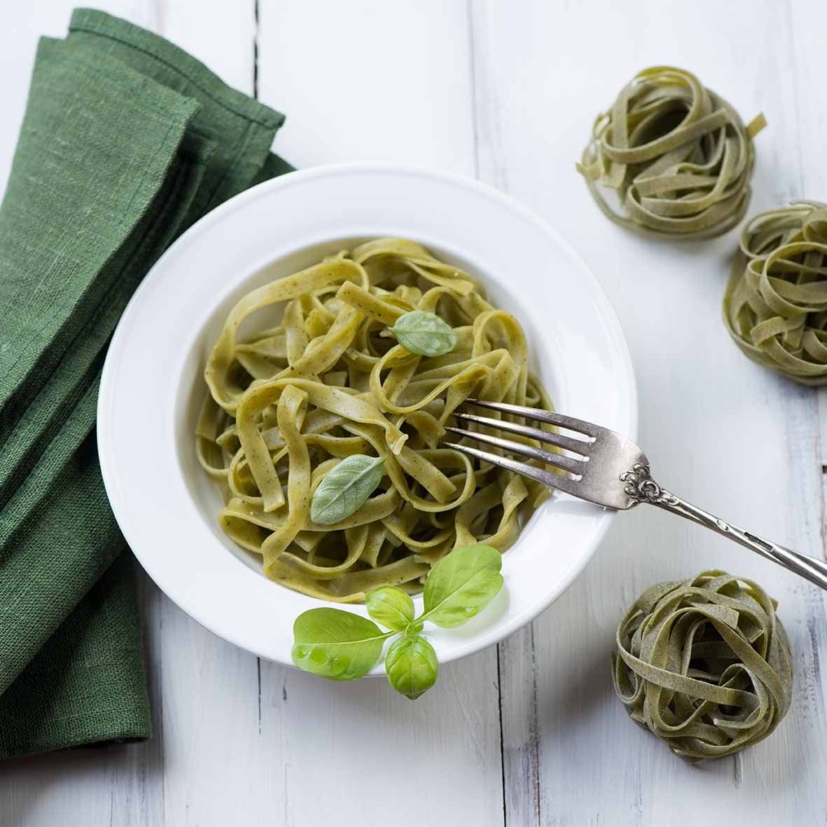 Tagliarini mit Spinat – grüne Bandnudeln mit Frischei, servierfertig (2 x 200 g)