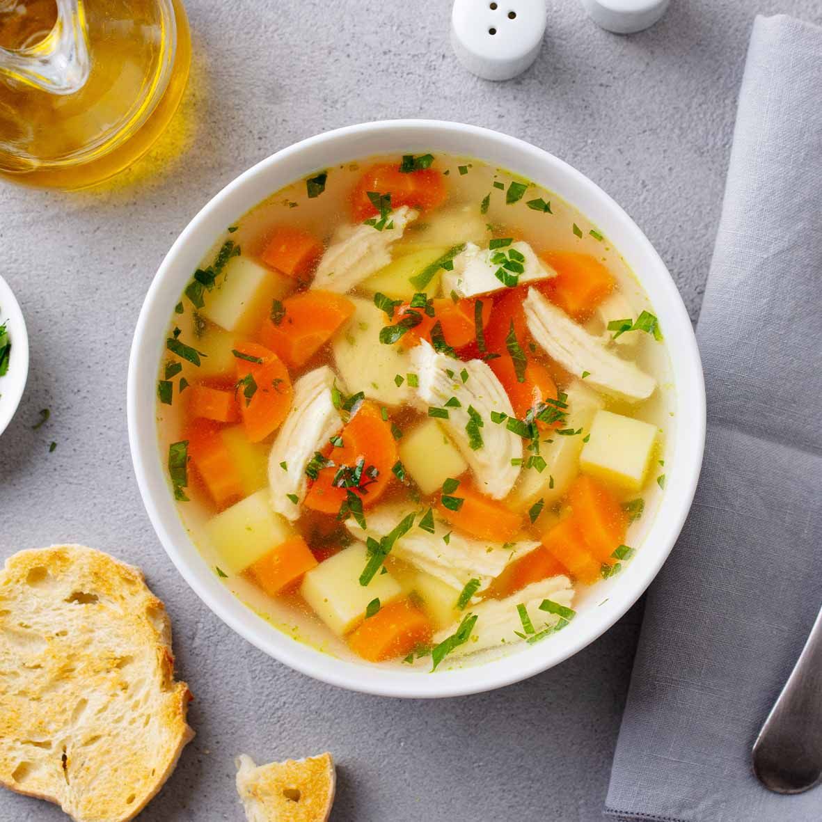 Hühnerbouillon – Klassische Hühnersuppe mit feiner Einlage (2 x 200 g)