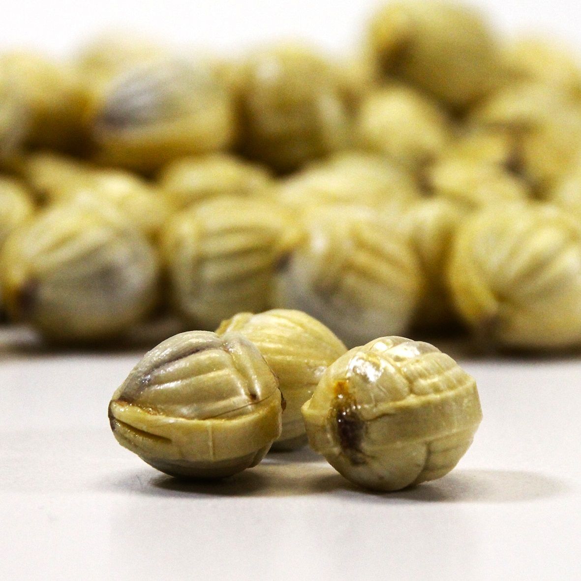 Omas Bonsche – Goldnüsse mit Schokofüllung – 100 g 3