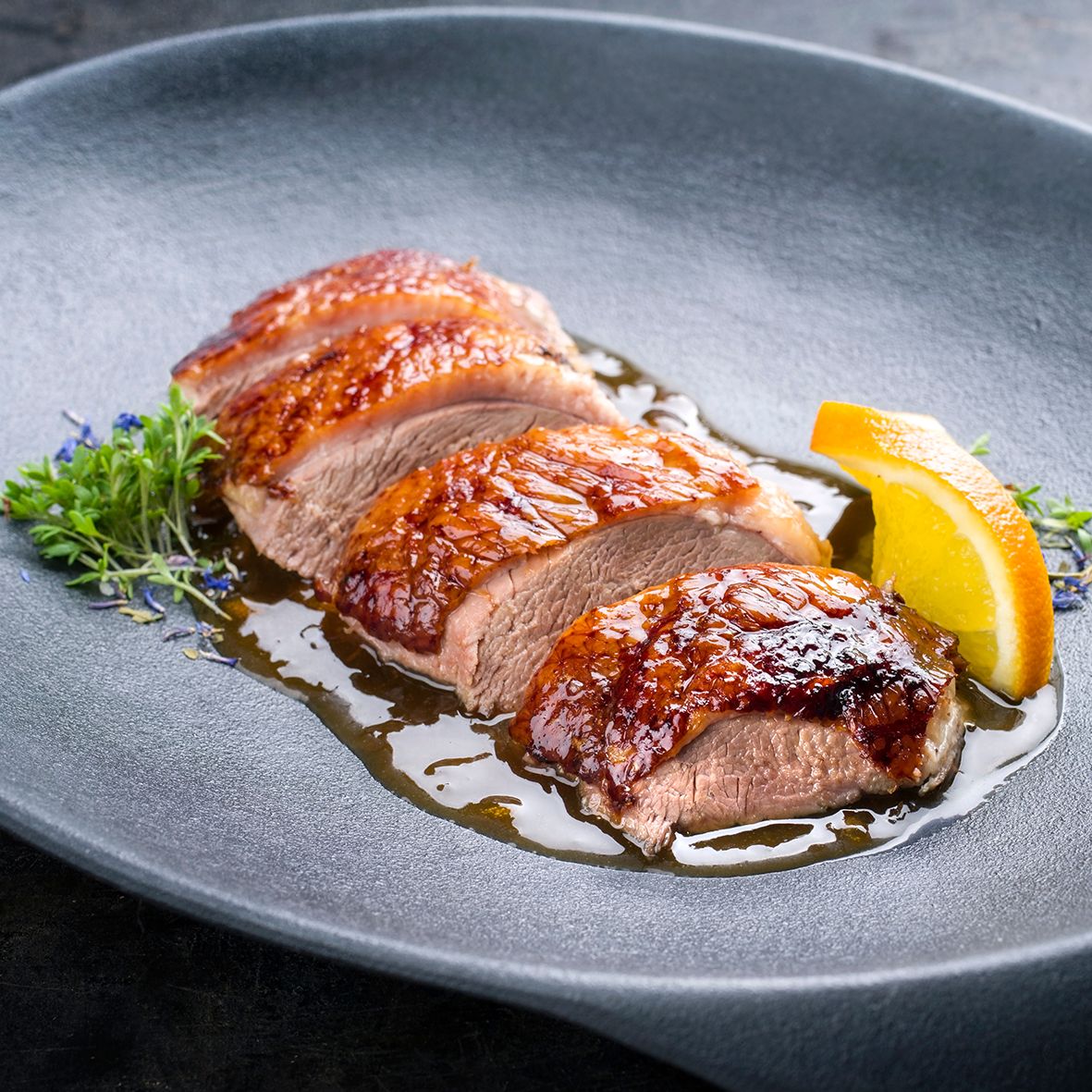 Entenbrust sous-vide vorgegart mit Haut, ca. 190 g   3