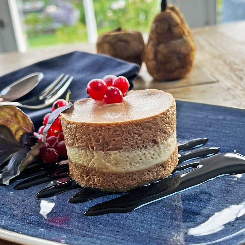 Nougat-Marzipan-Lasagne – geschichtetes Dessert mit Biskuit & Sahne  (2 x 75 g)