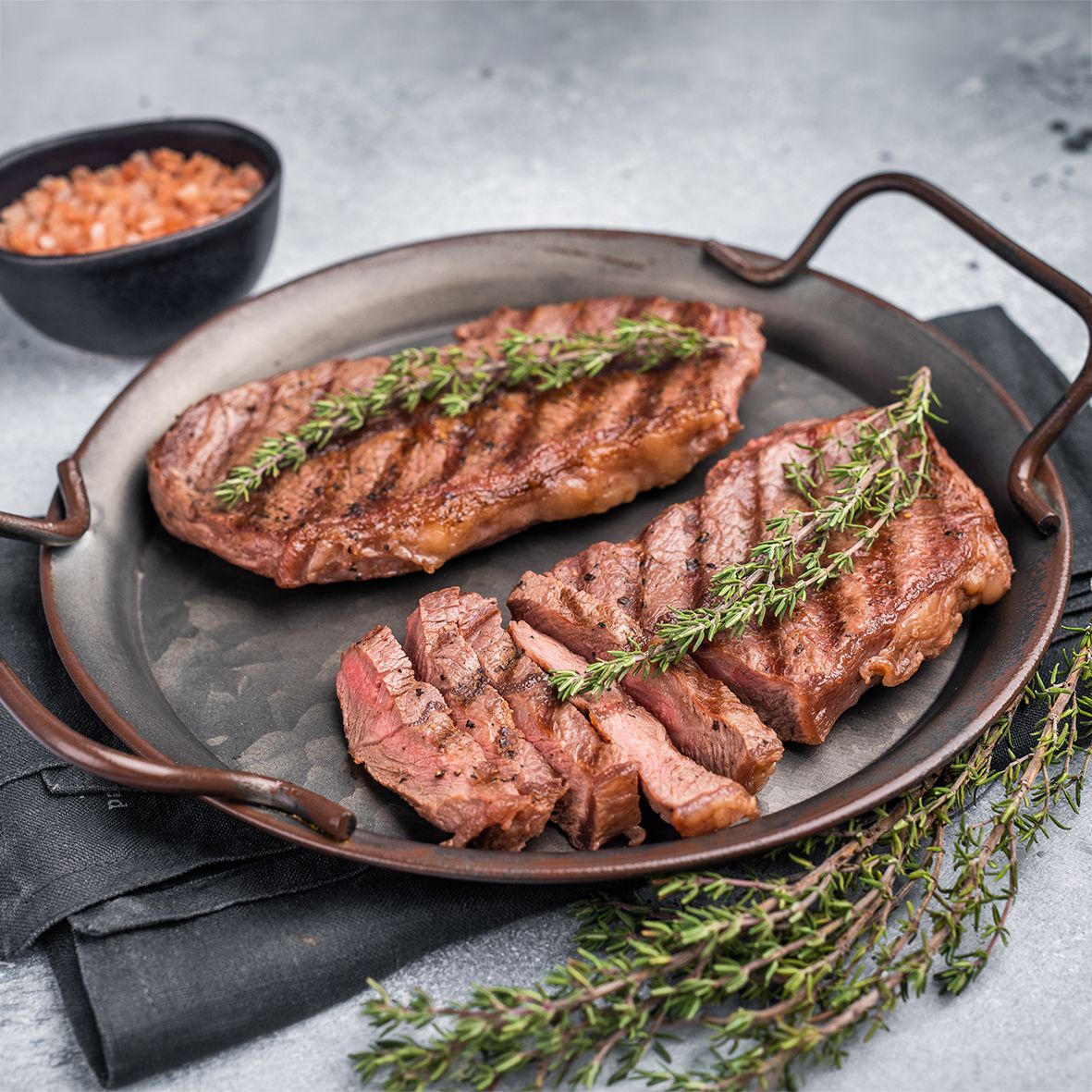 Dry Aged Flat Iron Steaks aus Nordirland, 2 Stück vakuumiert 3