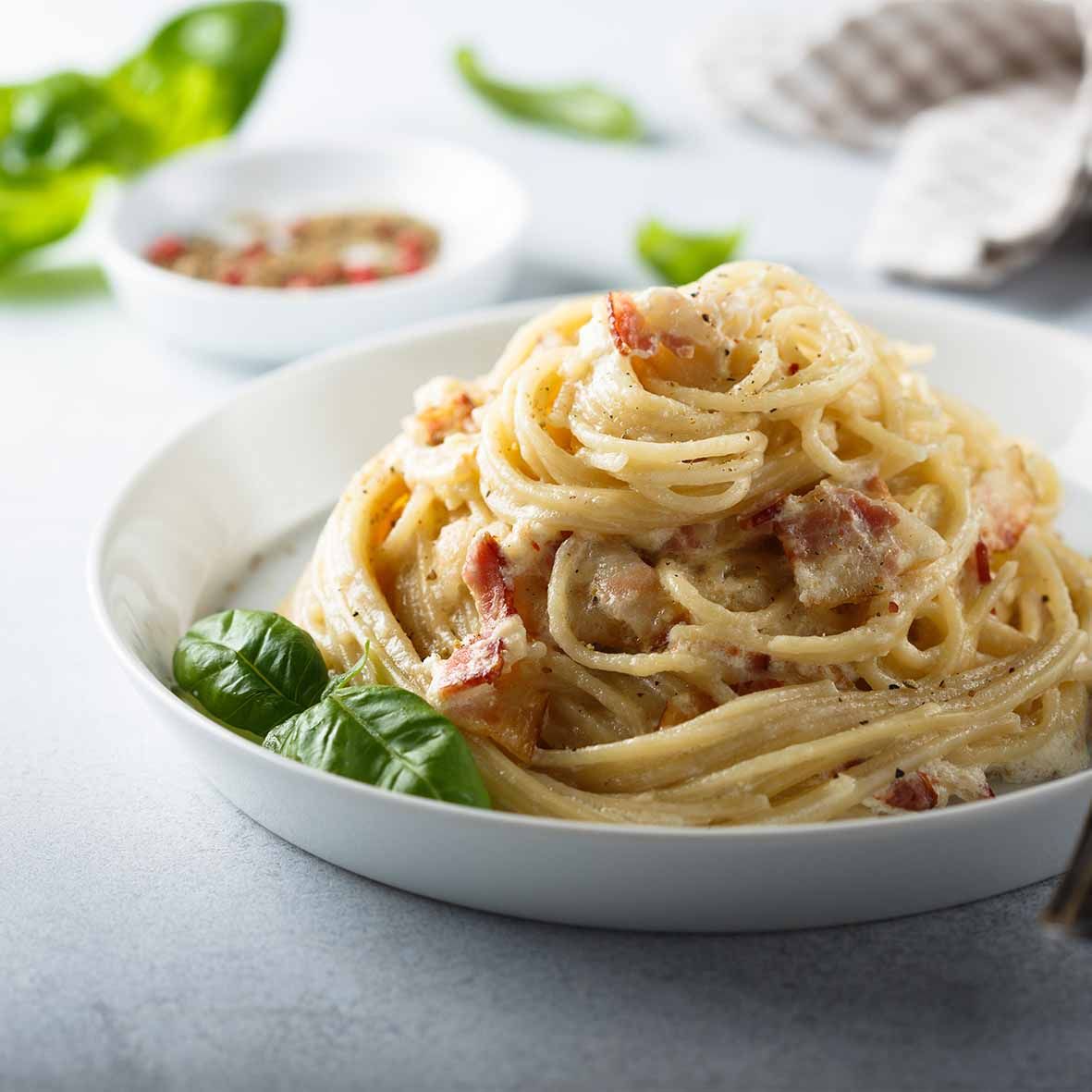Sauce Carbonara – cremige Sahnesauce mit Speck & Ei (4 x 200 g)