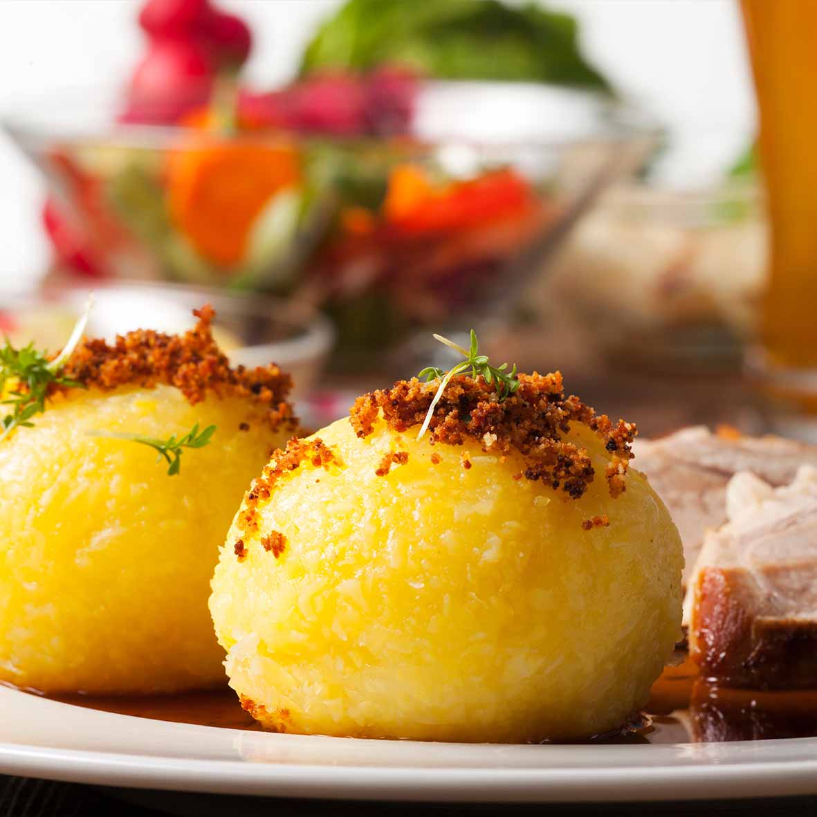 Kartoffelklöße halb und halb  
