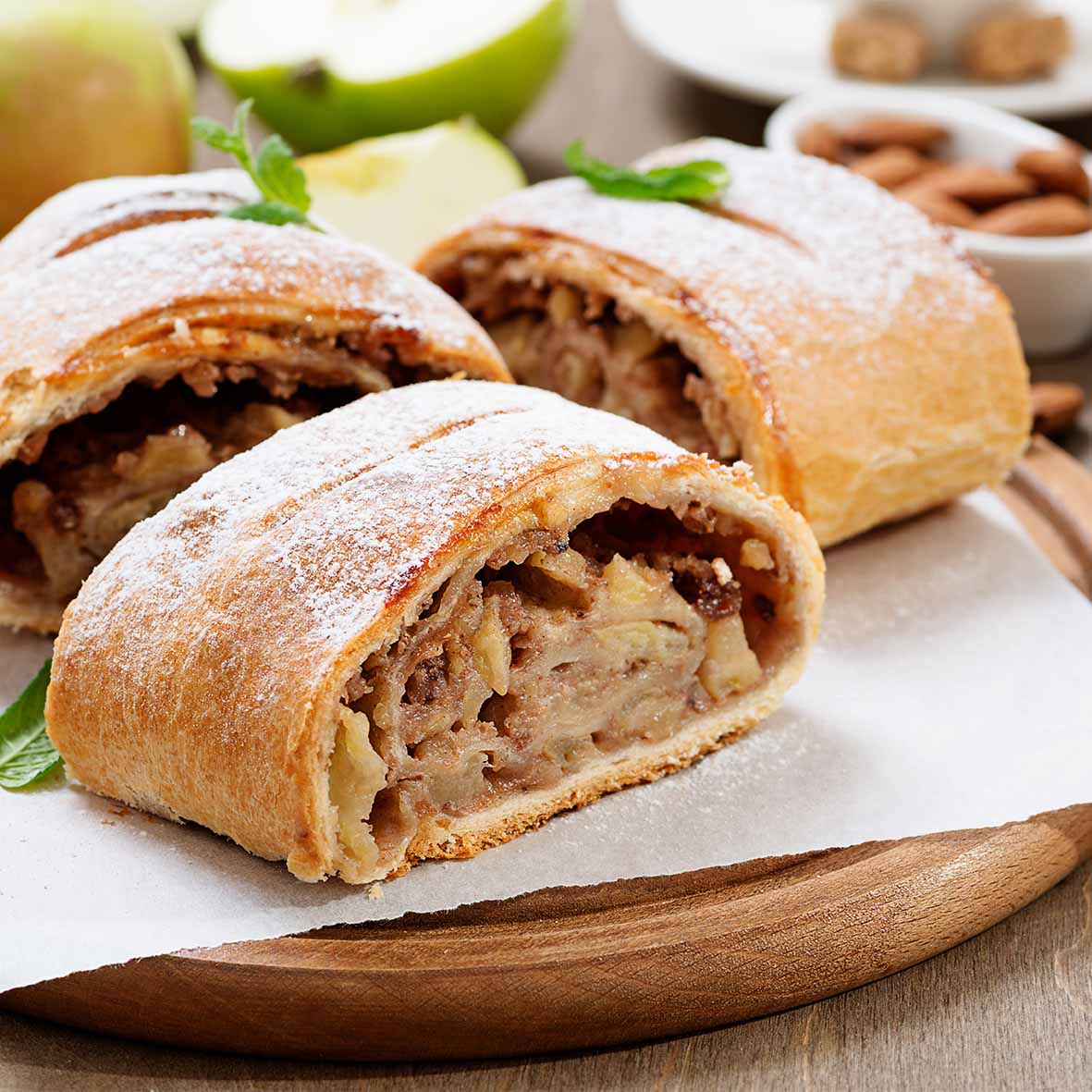 Apfelstrudel mit Rosinen & Mandeln – servierfertig & vorgebacken  (2 x 150 g)
