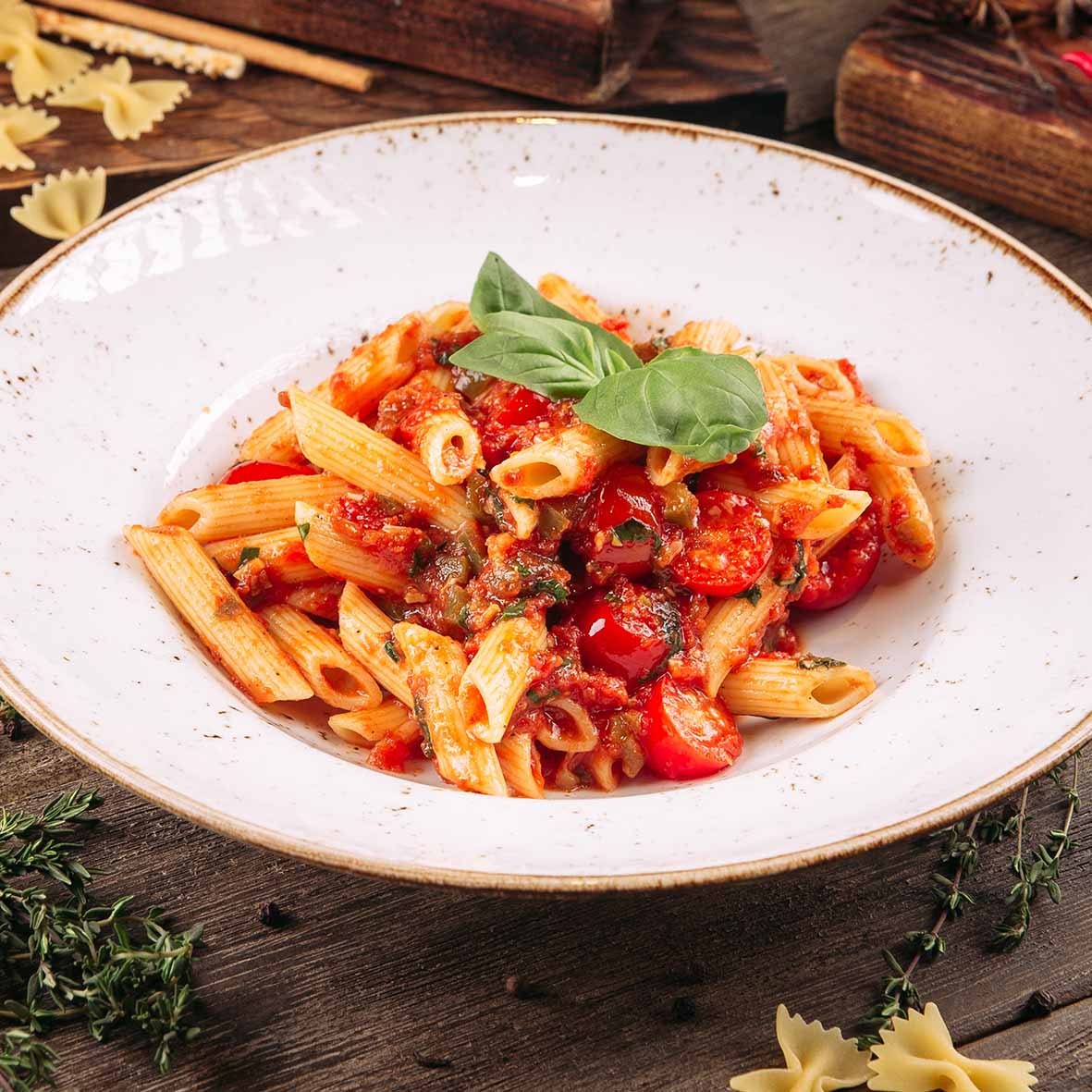 Sauce Arrabiata – pikante Tomatensauce mit Chili & Knoblauch (4 x 200 g)